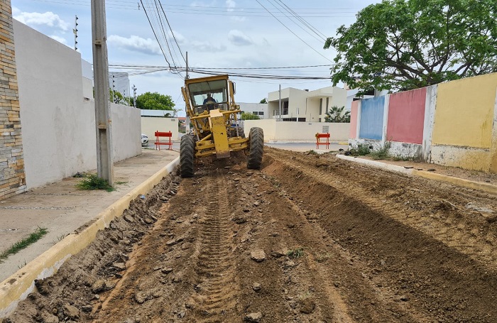 Prefeitura de Sousa inicia trabalho para recapeamento asfáltico da Rua da Ciretran 